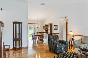 1875 Raymond Dr - Photo 9