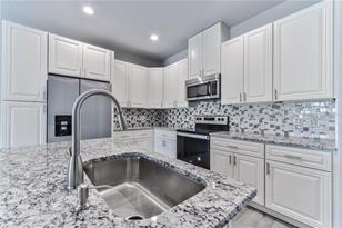 8 Regina Ln, Palm Coast, FL 32164 - Photo 7