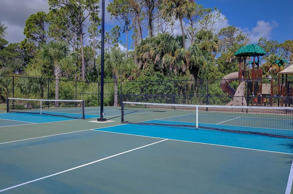 3 Sailfish Dr, Palm Coast FL  32137-1408 exterior