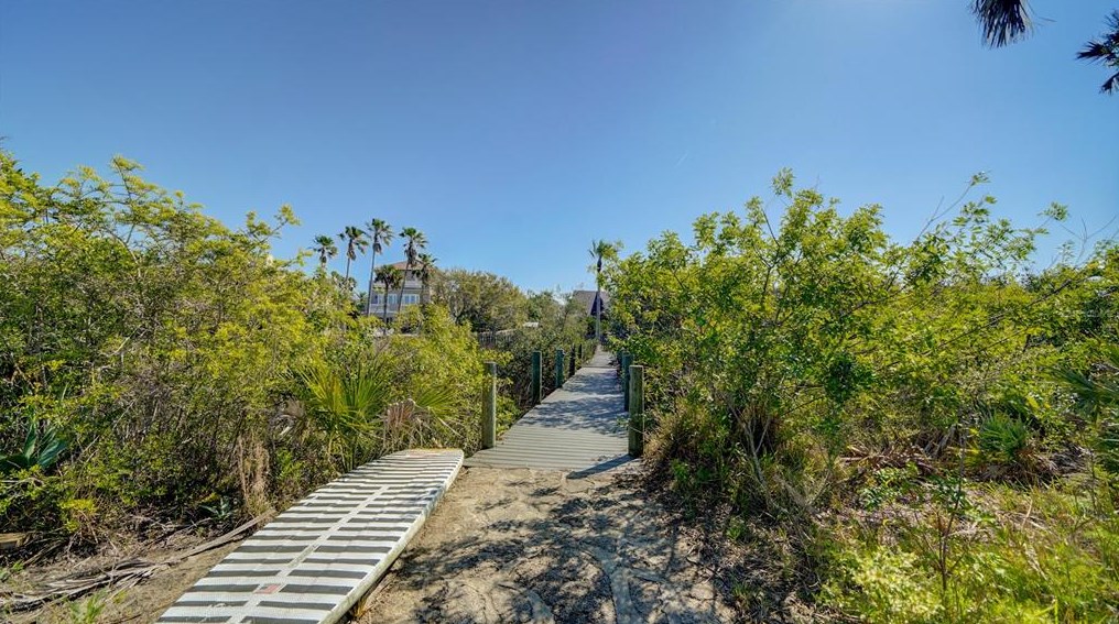 3310 Oceanshore Blvd, Flagler Beach FL  32136-2773 exterior