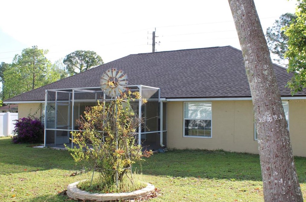 17 Woodbury, Palm Coast FL  32164-7942 exterior