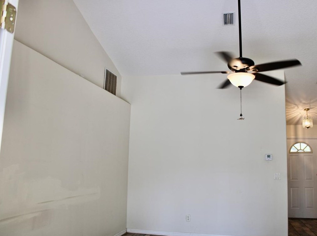 17 Woodbury, Palm Coast FL  32164-7942 exterior