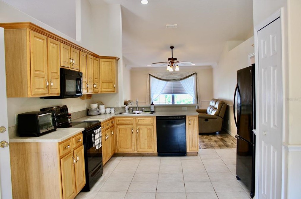 17 Woodbury, Palm Coast FL  32164-7942 exterior