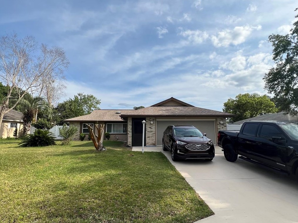 12 Westcliffe Ln, Palm Coast FL  32164-7801 exterior