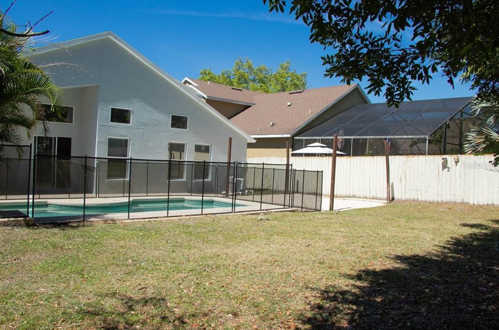 2421 Walnut Heights Rd, Apopka FL  32703-4854 exterior