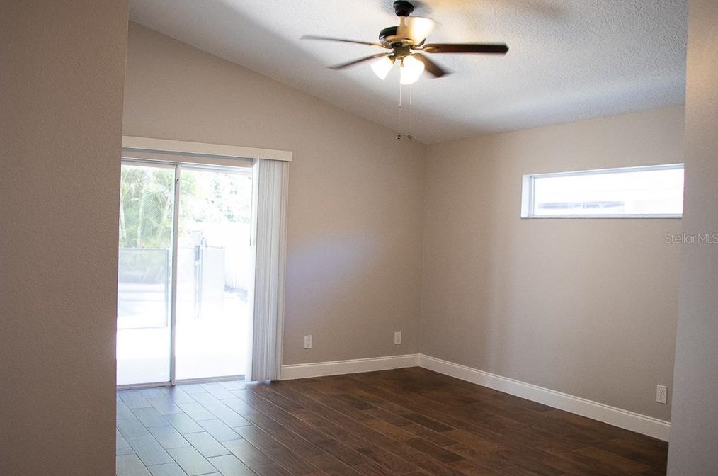 2421 Walnut Heights Rd, Apopka FL  32703-4854 exterior