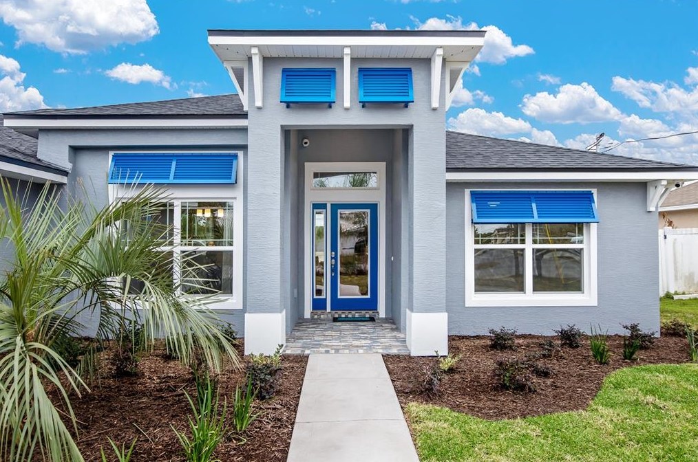 6 Ln Mancha Dr, Palm Coast FL  32137-9610 exterior