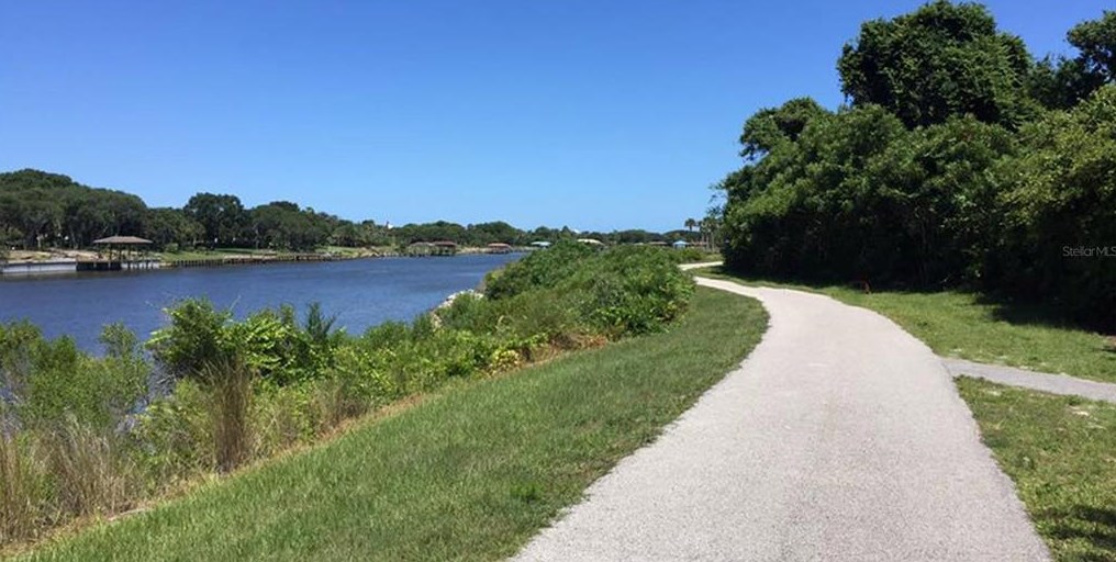 13 Rodger Pl, Palm Coast FL  32164-6548 exterior