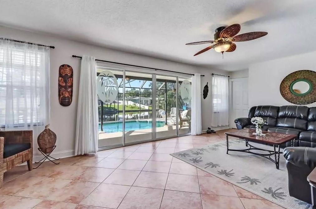 58 Fleming Ct, Palm Coast FL  32137-8103 exterior