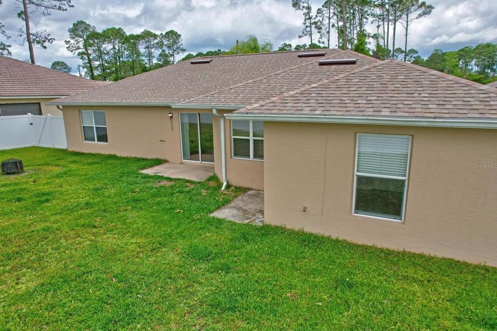58 Bennett Ln, Palm Coast FL  32137-8609 exterior