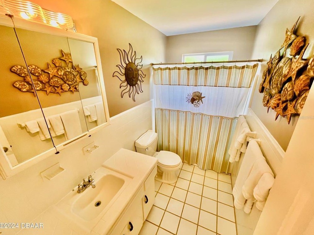 31 San Jose Dr, Ormond Beach FL  32176-2414 exterior