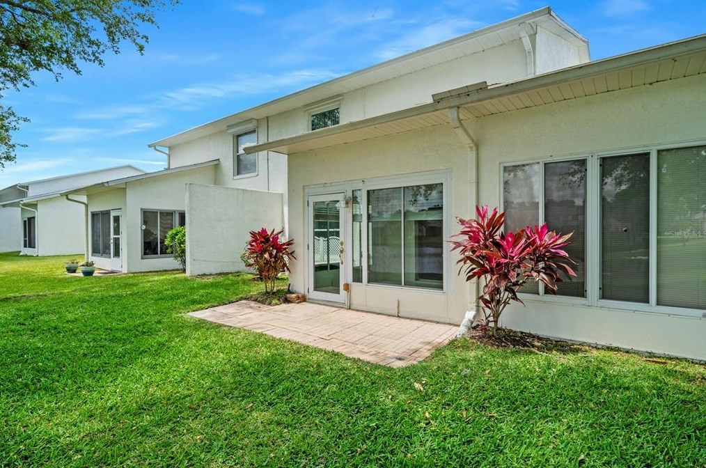 2242 Candlewood Ln, New Smyrna FL  32168-9721 exterior