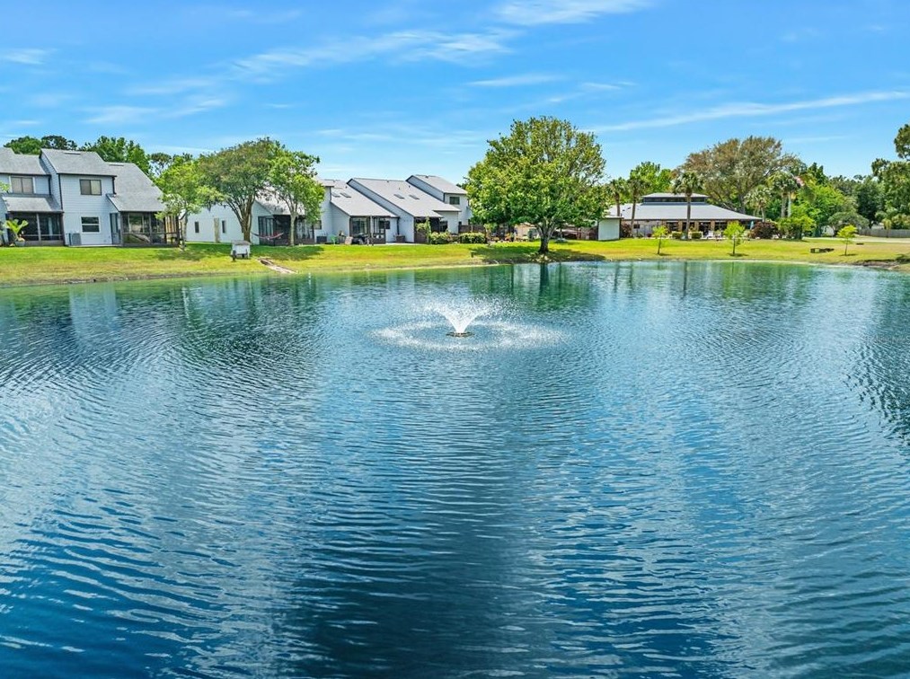 2242 Candlewood Ln, New Smyrna FL  32168-9721 exterior