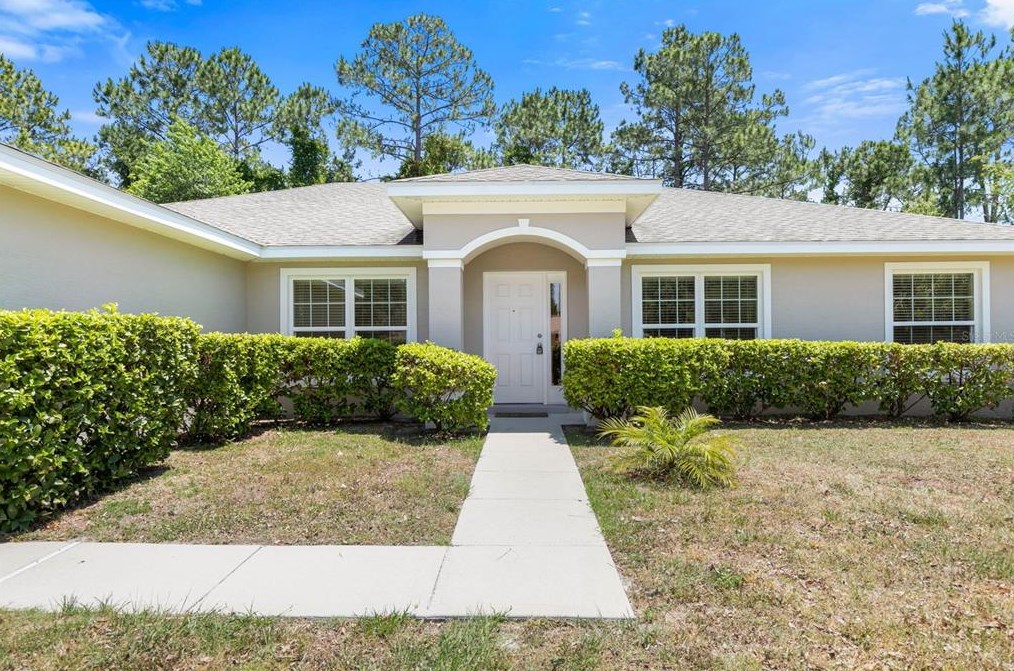 93 Rose Dr, Palm Coast FL  32164-6940 exterior