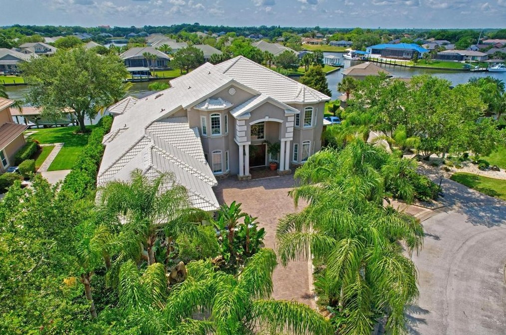 1 Caitlin Ct, Palm Coast FL  32137-4323 exterior