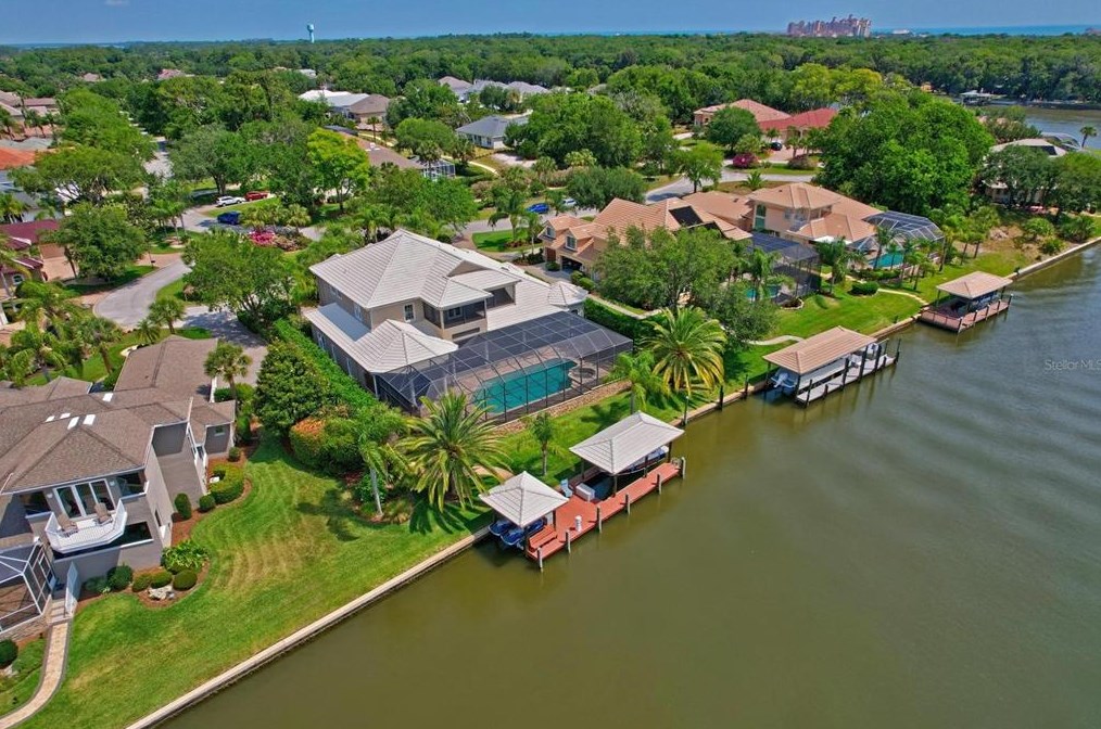 1 Caitlin Ct, Palm Coast FL  32137-4323 exterior