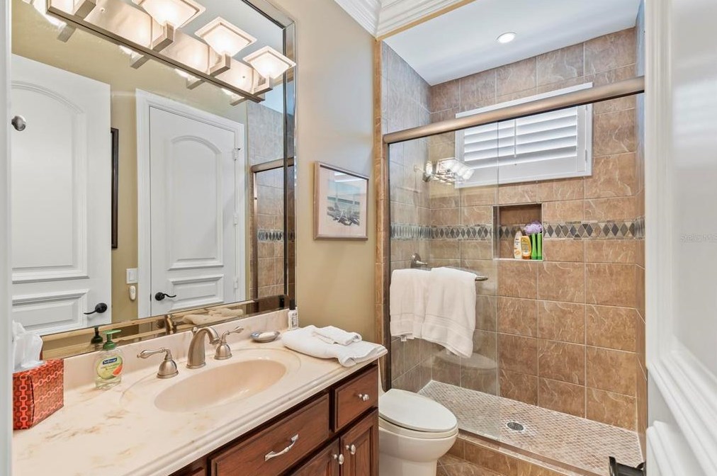 1 Caitlin Ct, Palm Coast FL  32137-4323 exterior