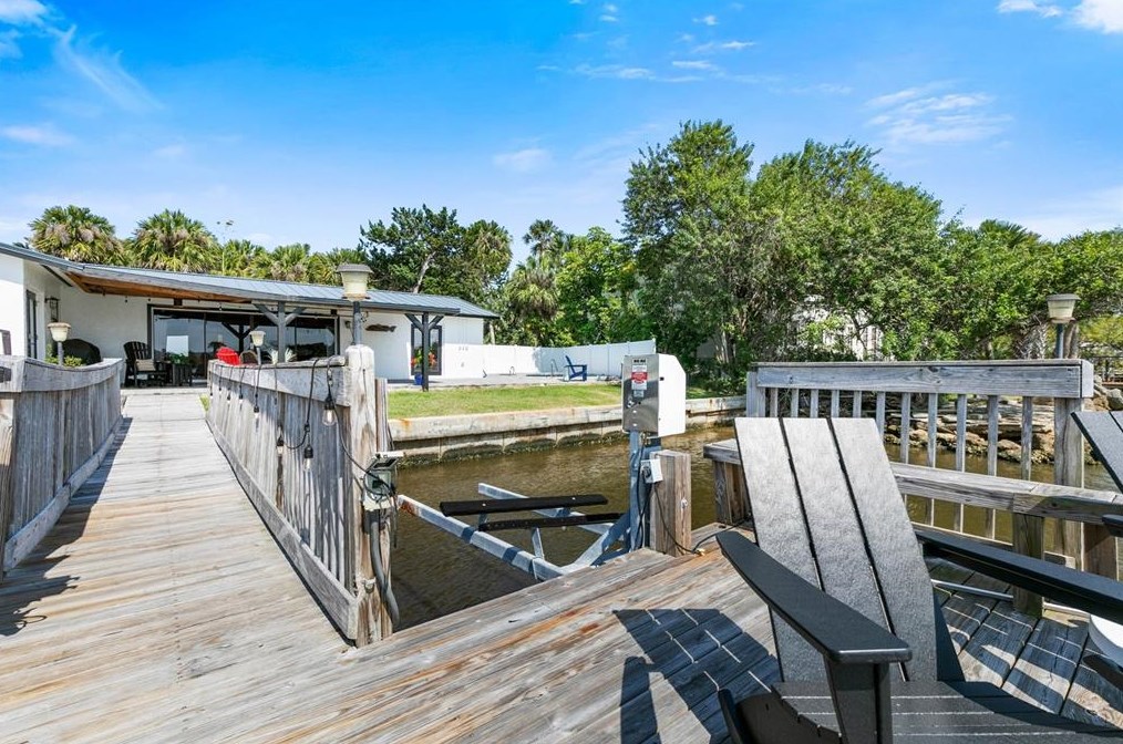 3120 John Anderson Dr, Ormond Beach FL 32176-2259 exterior