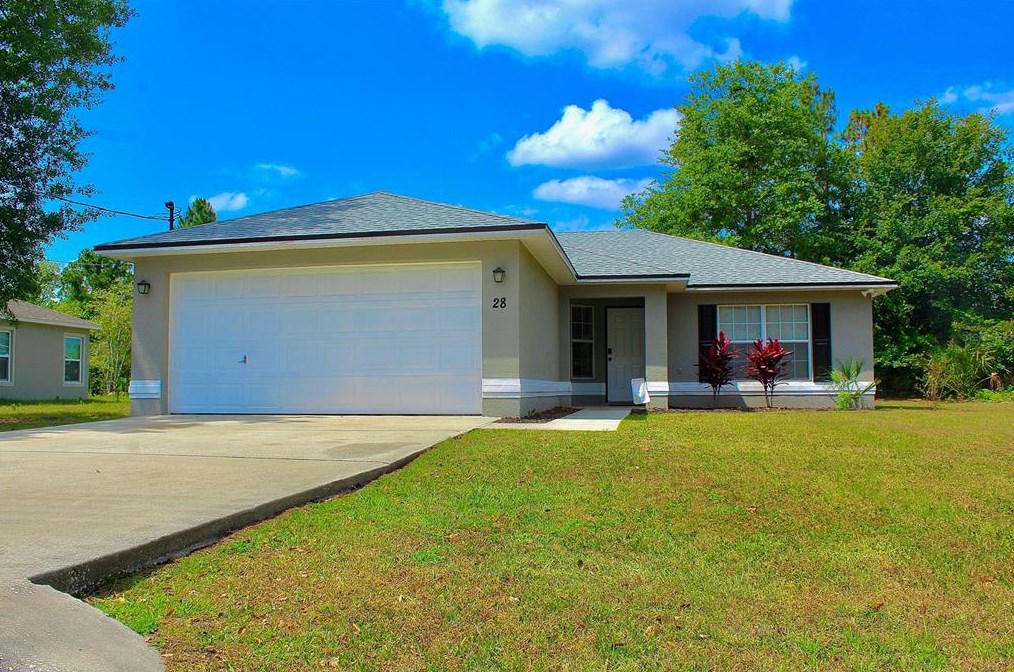 28 Pickering Dr, Palm Coast FL  32164-7079 exterior