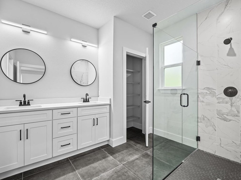 6 Lindberg Pl, Palm Coast FL  32137-9548 exterior