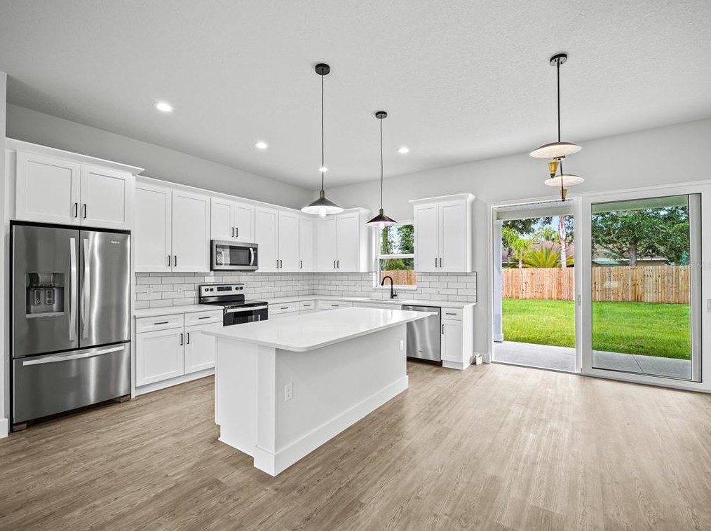 6 Lindberg Pl, Palm Coast FL  32137-9548 exterior