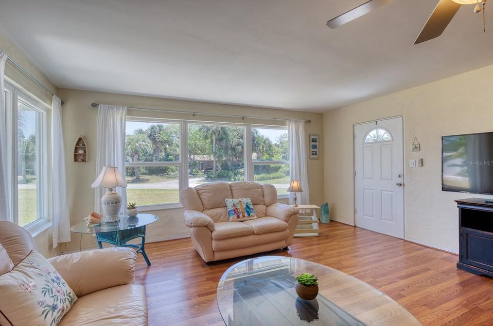 47 Sandra Dr, Ormond Beach FL  32176-3120 exterior