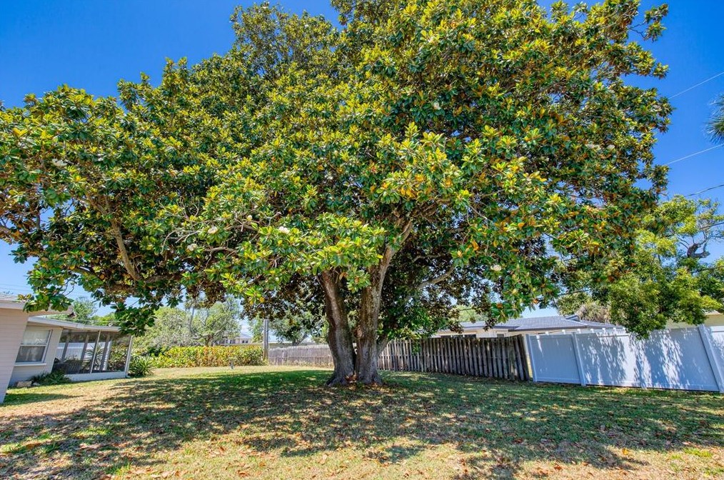 47 Sandra Dr, Ormond Beach FL  32176-3120 exterior