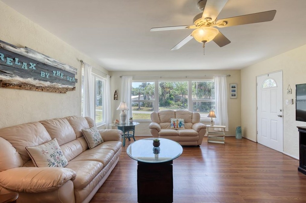 47 Sandra Dr, Ormond Beach FL  32176-3120 exterior