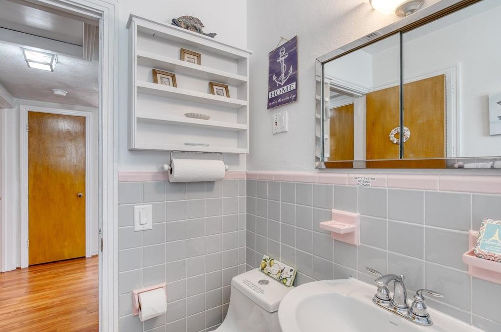 47 Sandra Dr, Ormond Beach FL  32176-3120 exterior