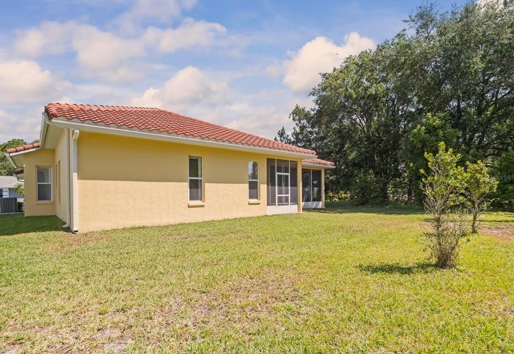 50 Persimmon Dr, Palm Coast FL  32164-7450 exterior