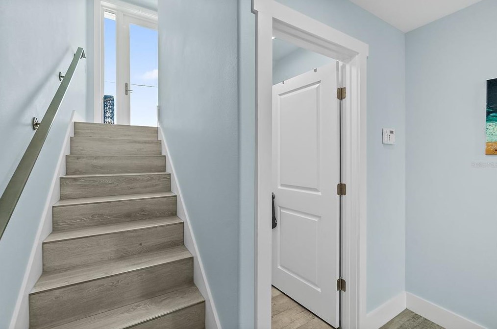 4711 Atlantic Ave, Daytona Beach FL 32127-7103 exterior