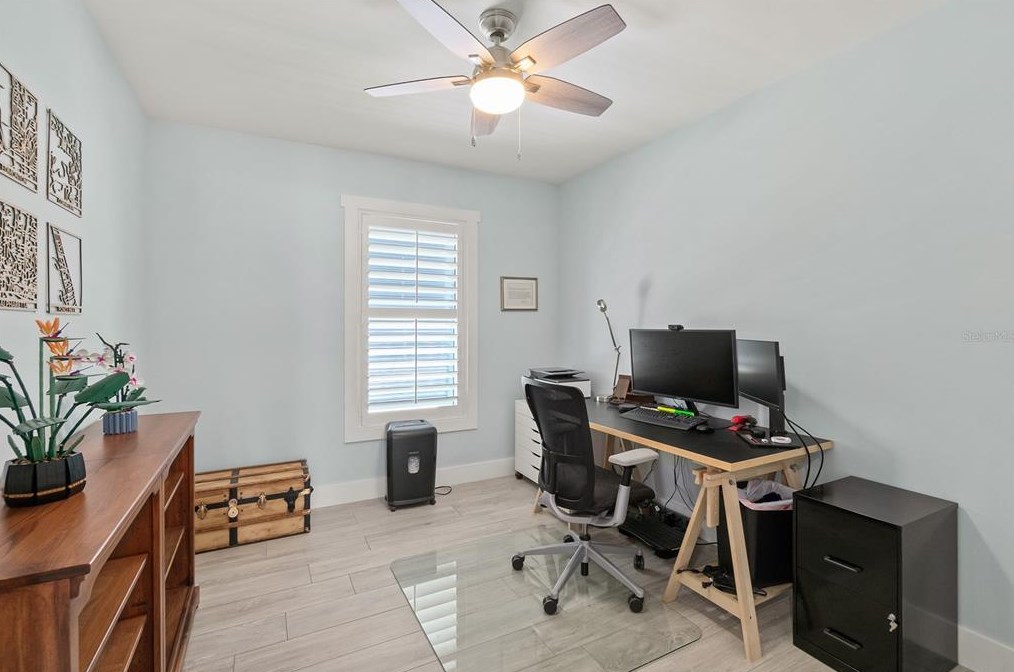 4711 Atlantic Ave, Daytona Beach FL 32127-7103 exterior