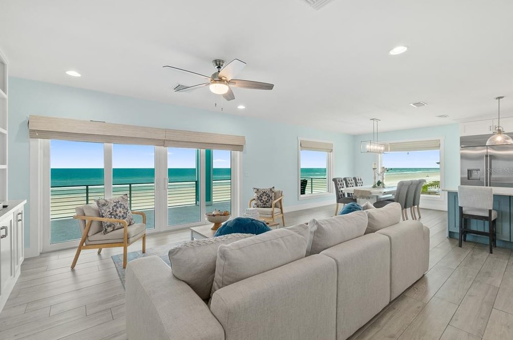 4711 Atlantic Ave, Daytona Beach FL 32127-7103 exterior