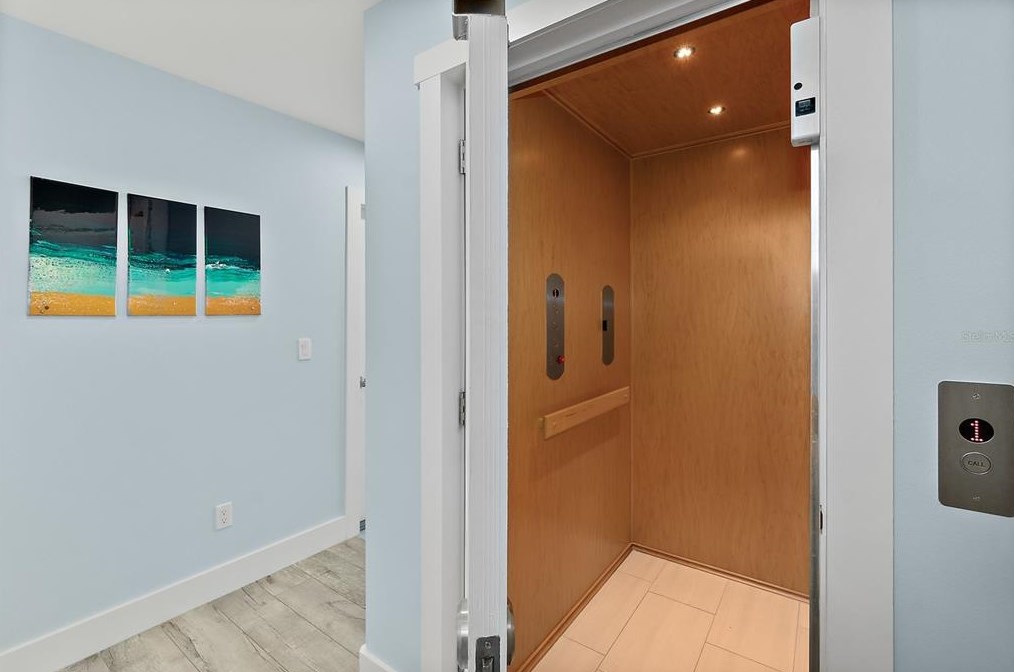 4711 Atlantic Ave, Daytona Beach FL 32127-7103 exterior