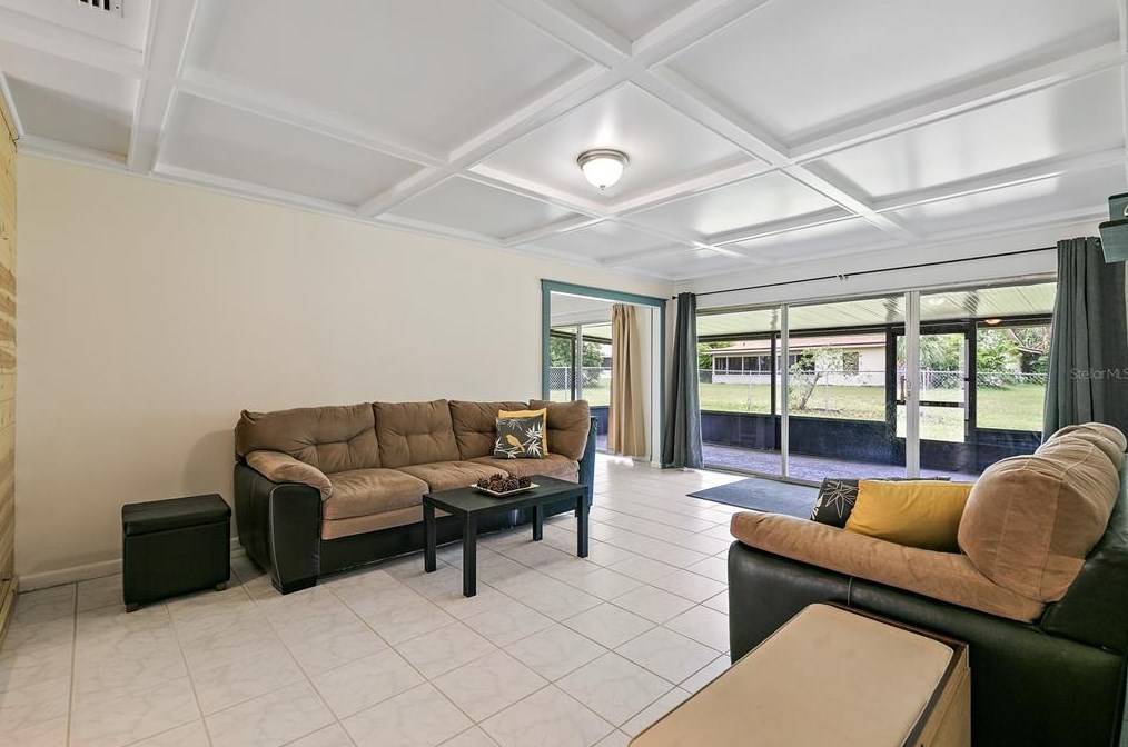 5 Ferdinand Ln, Palm Coast FL  32137-8201 exterior