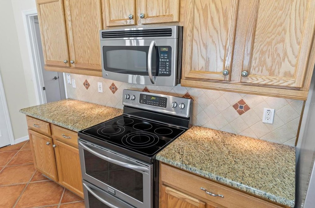 11 Ballard Ln, Palm Coast FL  32137-8855 exterior