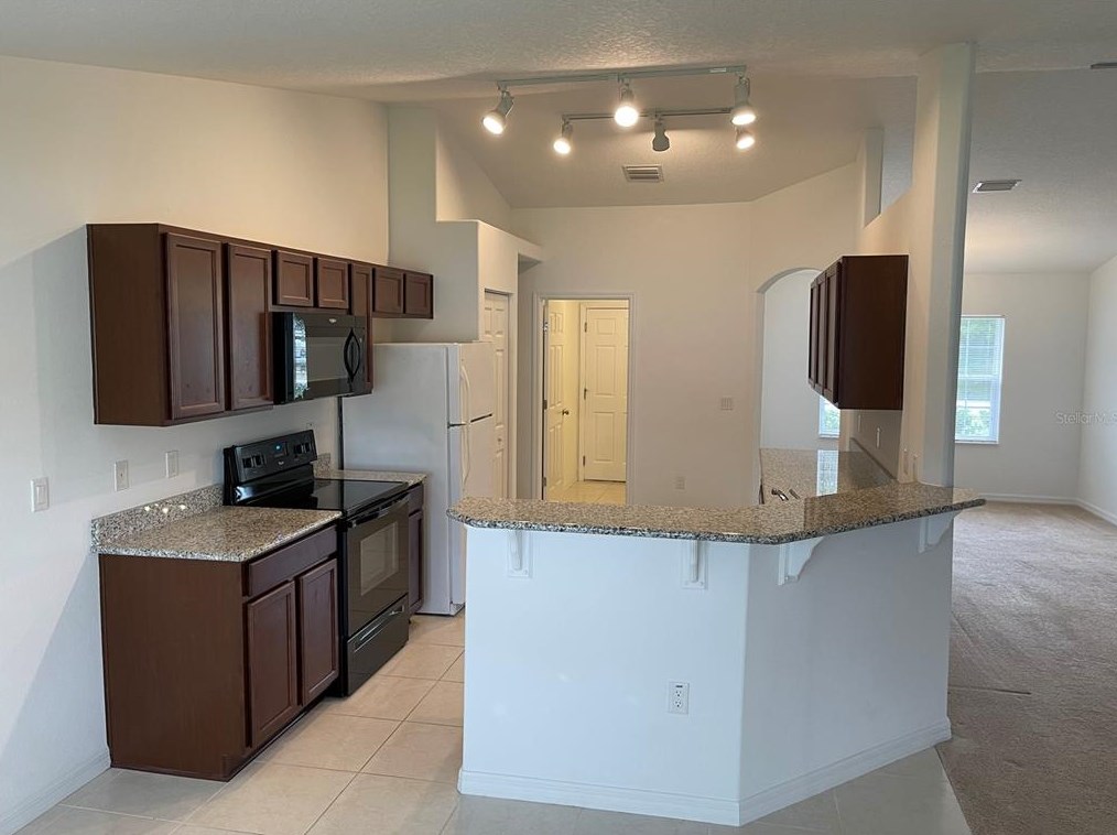 12 White Dove Ln, Palm Coast FL  32164-7247 exterior