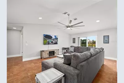 2 Cedar Court, Palm Coast, FL 32137 - Photo 9