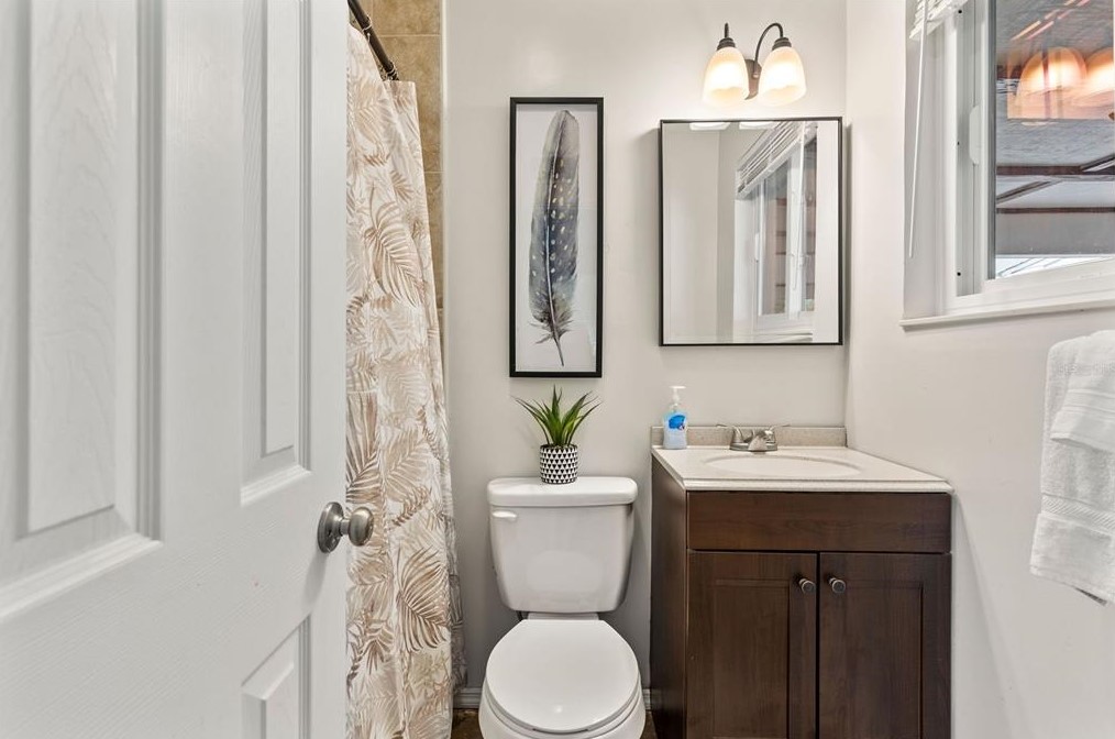 1175 John Anderson Dr, Ormond Beach FL 32176-3719 exterior