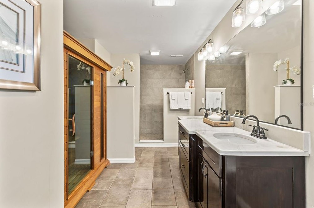 1175 John Anderson Dr, Ormond Beach FL 32176-3719 exterior