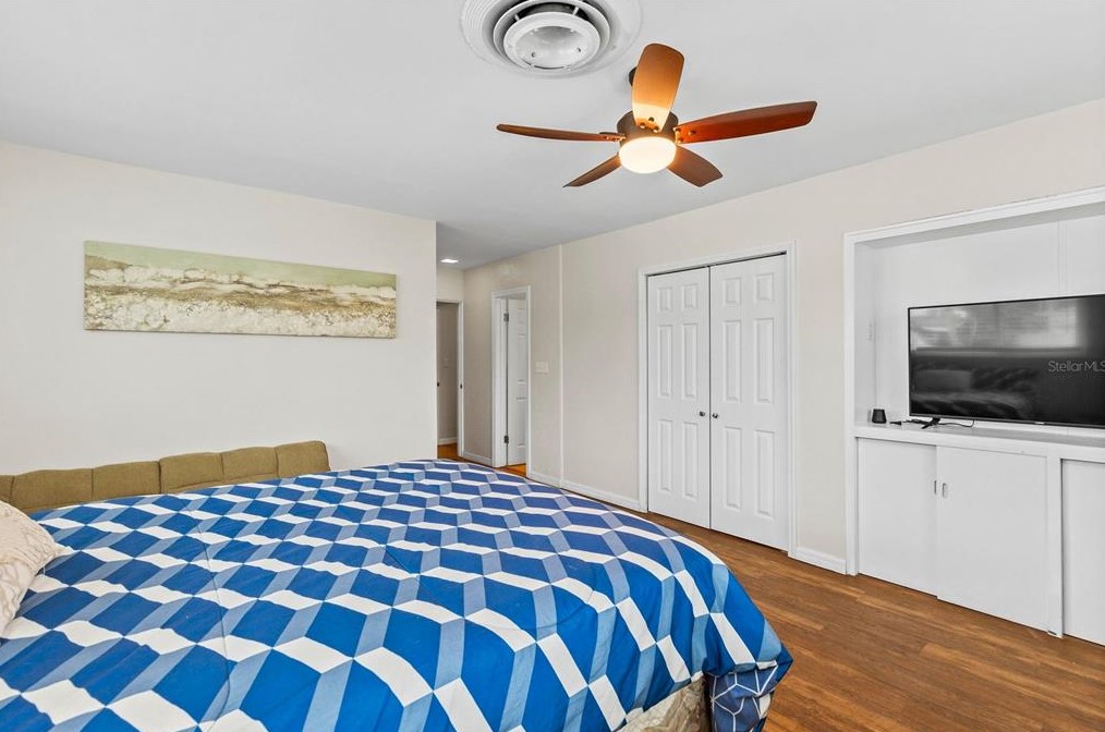 1175 John Anderson Dr, Ormond Beach FL 32176-3719 exterior