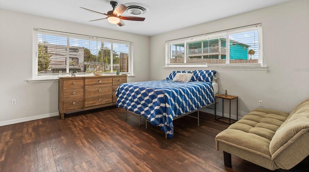 1175 John Anderson Dr, Ormond Beach FL 32176-3719 exterior