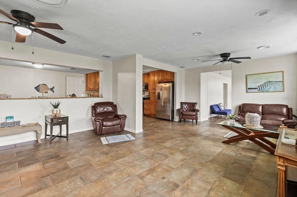 1175 John Anderson Dr, Ormond Beach FL 32176-3719 exterior