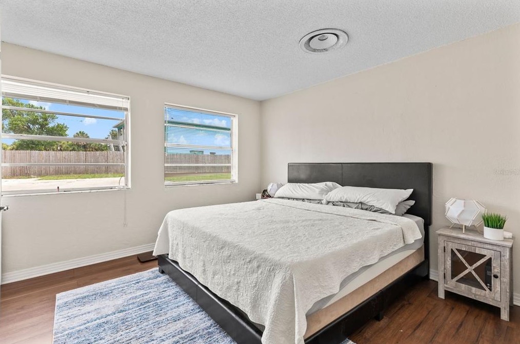 1175 John Anderson Dr, Ormond Beach FL 32176-3719 exterior