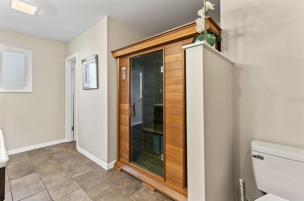 1175 John Anderson Dr, Ormond Beach FL 32176-3719 exterior