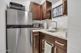 313 S Atlantic Ave, Daytona Beach, FL 32118 - Photo 7
