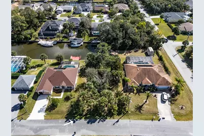 4 Cedardale Court, Palm Coast, FL 32137 - Photo 13