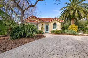 8 Roma Ct, Palm Coast, FL 32137 - Photo 5