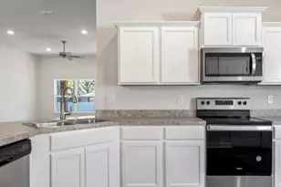 37 Rose Dr, Palm Coast, FL 32164 - Photo 5