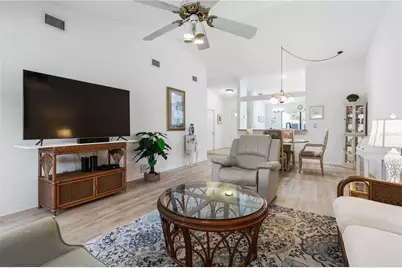 11 Lake Forest Court N, Palm Coast, FL 32137 - Photo 9